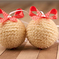 Bombki z wełny