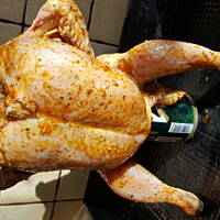 generał kurczak na puszce piwa