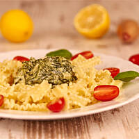 Makaron ze szpinakiem i serkiem Philadelphia