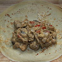 Naleśniki Zapiekane Z Kurczakiem I Warzywami