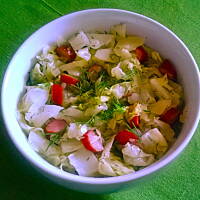 Młoda kapusta duszona z cebulką