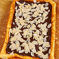 Mazurek sernikowy z czekoladą