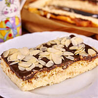 Mazurek sernikowy z czekoladą