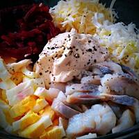 Sałatka ze śledzi i buraczków :)