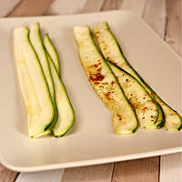 Klopsiki zawijane cukinią