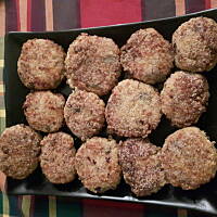 Kotleciki z kaszy gryczanej.