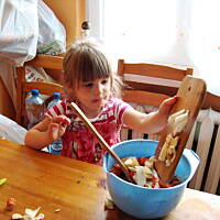 Bakłażan faszerowany kiełbasą i warzywami