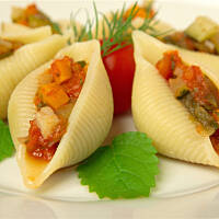 Czerwony sos z cukinii i bakłażana