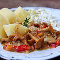 Sos kurkowy z kurakiem