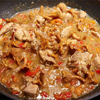 Sos kurkowy z kurakiem