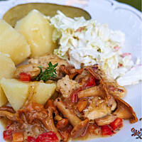 Sos kurkowy z kurakiem