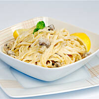 Sos pieczarkowo-śmietanowy do makaronu