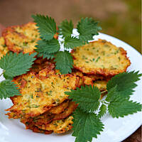 Placki ziemniaczane z pokrzywą