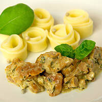 Tagliatelle śmietanowe z kurkami