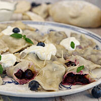 Pierogi z borówkami