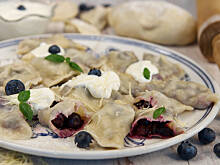 Fot. Wkn, Pierogi z borówkami
