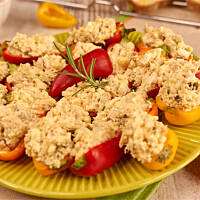 Mini papryczki z pastą jajeczno-tuńczykową