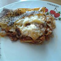 Lasagne - czyli zapiekanka makaronowa z mięsem i sosem beszamelowym