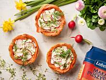 Fot. mbc, Tartaletki z chrzanową ricottą, łososiem i wiosennymi nowalijkami