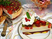 Fot. makusia, Sernik na zimno z musem truskawkowym