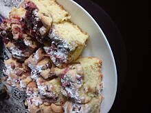 Fot. onlyred, Szybkie ciasto z rabarbarem