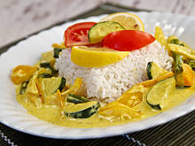 Fot. Wkn, Warzywa curry z ryżem