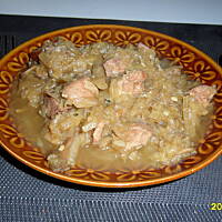 Bigos ze świeżej kapusty