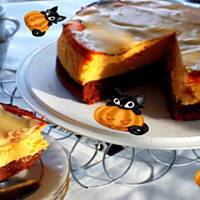 Sernik dyniowy na piernikowym biszkopcie 