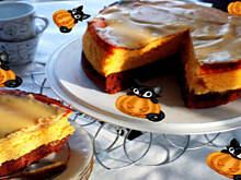 Fot. Olkka, Sernik dyniowy na piernikowym biszkopcie 