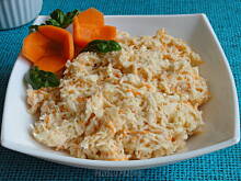 Fot. Moya, Surówka z selera, jabłka i marchewki