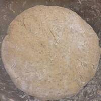 Placuszki sezamowe z nadzieniem warzywnym na ostro