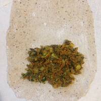 Placuszki sezamowe z nadzieniem warzywnym na ostro