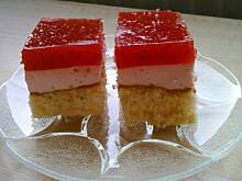 Fot. s_anka88, Ptasie mleczko z musem truskawkowym