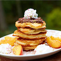 Placuszki biszkoptowe z brzoskwiniami