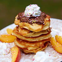 Placuszki biszkoptowe z brzoskwiniami