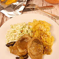 Duszona szynka z puree ziemniaczano dyniowym