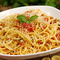 Łatwe spaghetti pomidorowe