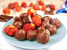 Fot. Wkn, Truskawki w czekoladzie