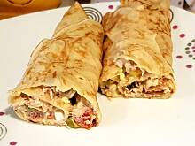 Fot. Shan, Naleśniki z tuńczykiem i pomidorami