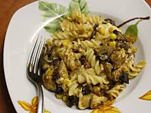 Fot. Wróbelek, Kurczak zapiekany z makaronem 