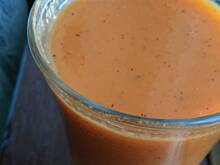 Fot. Wróbelek, Koktajl z mango, kiwi i soku marchewkowego 