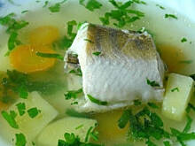 Fot. majolika, Zupa "ucha" troista