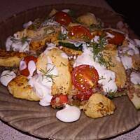 Sałatka z kaszą gryczaną i kurczakiem