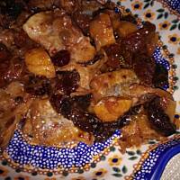 Śledzie ze śliwką i suszonymi pomidorami