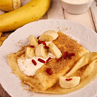 Naleśniki z bananami i nasionami goi