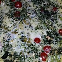 Zapiekanka z łososiem, szparagami, szpinakiem i awokado