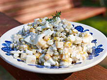 Fot. Wkn, Sałatka z groszku i białek