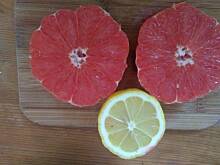 Fot. Wróbelek, koktajl z burakiem, cytryną, greipfrutem, bananem i chia