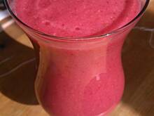 Fot. Wróbelek, koktajl z ananasem, burakiem i jabłkiem