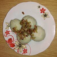 Pyzy ziemniaczane z mięsem i cebulką